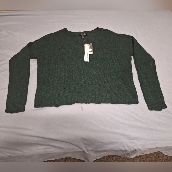 Aqua cashmere distressed sweater in a womens small. Forest green. NWT - Picture 1 of 8